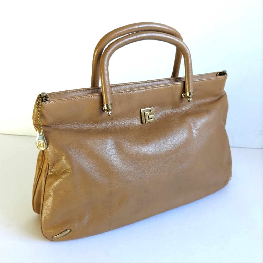 Pierre Balmain Vintage Handbag 💕 Bag Tan Beige Leather & PB Charm